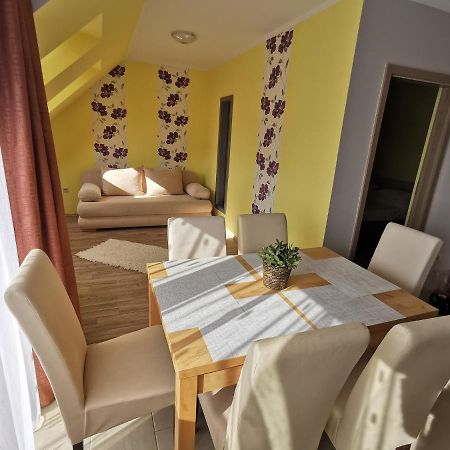 Szabo Apartman Sárvár 외부 사진