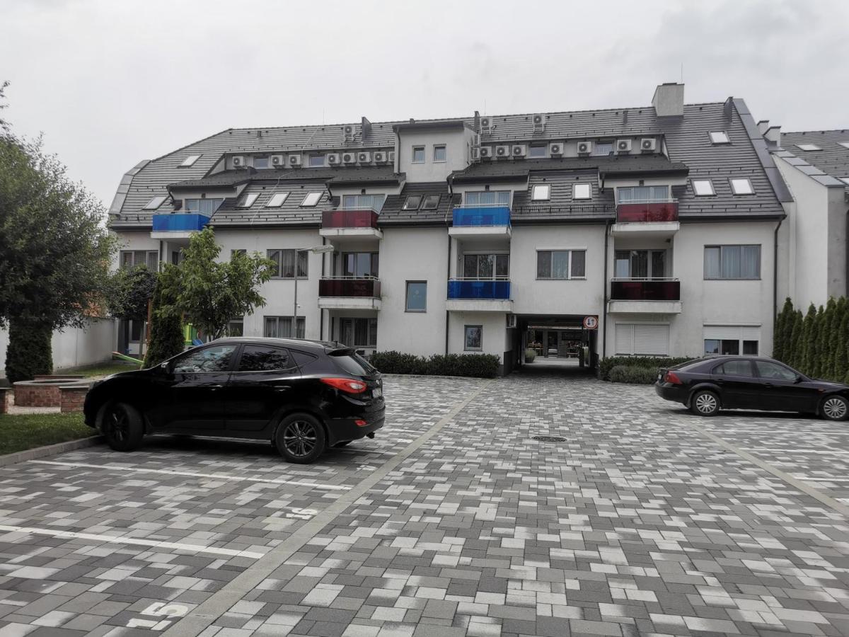 Szabo Apartman Sárvár 외부 사진