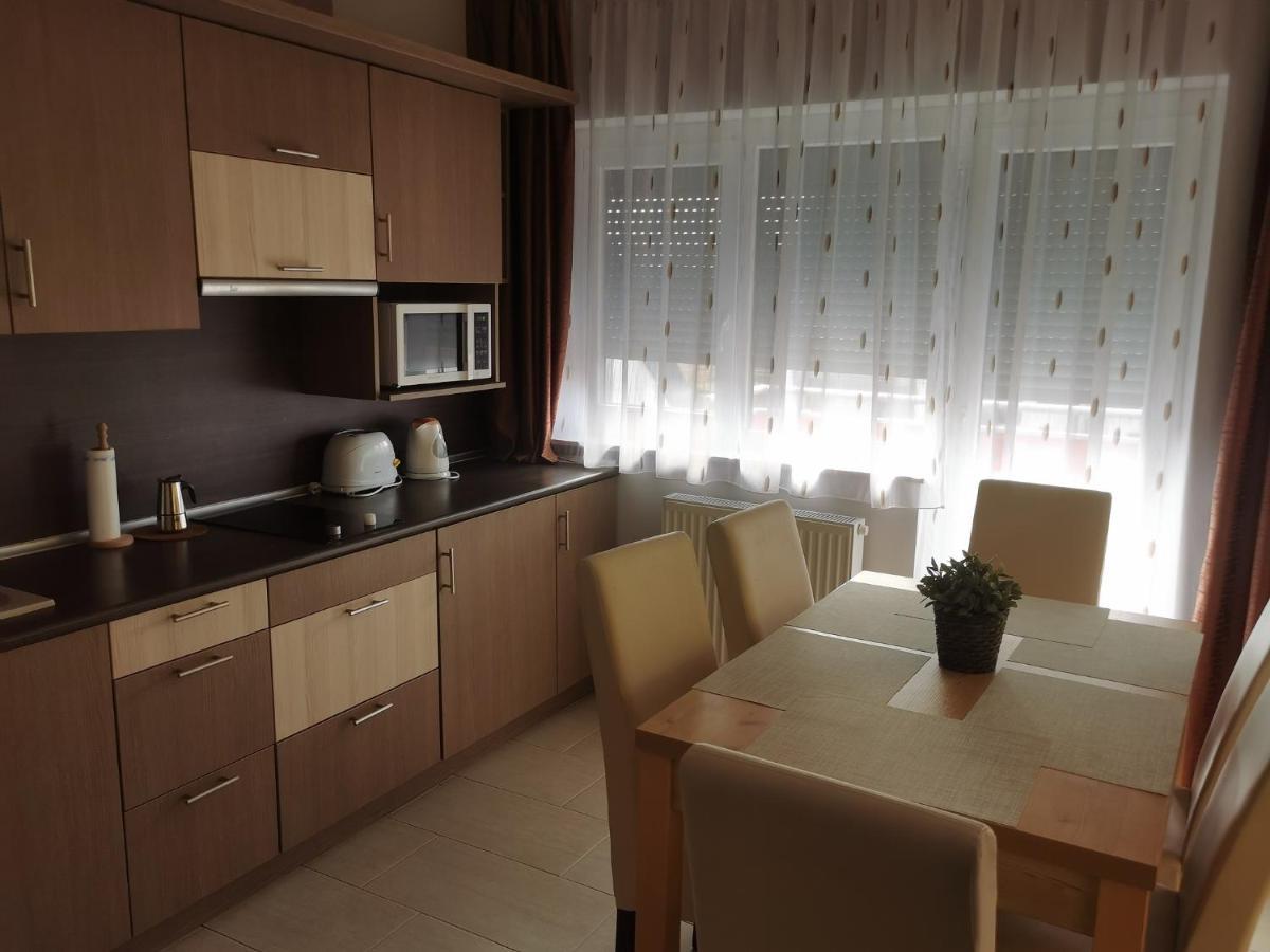 Szabo Apartman Sárvár 외부 사진